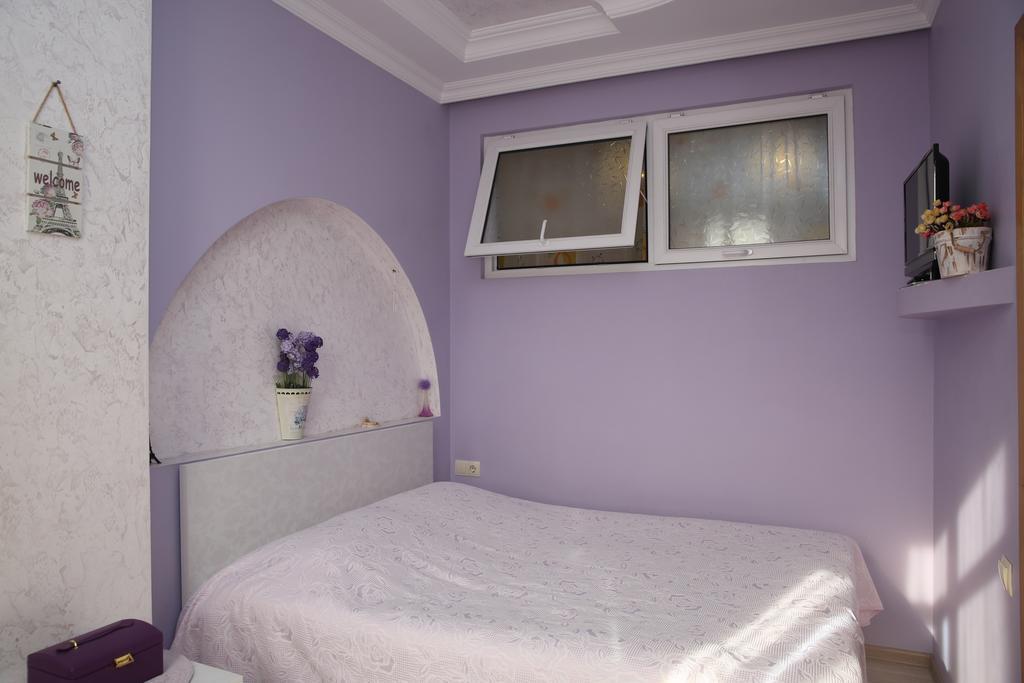 Tamuna Apartment Batumi Bagian luar foto